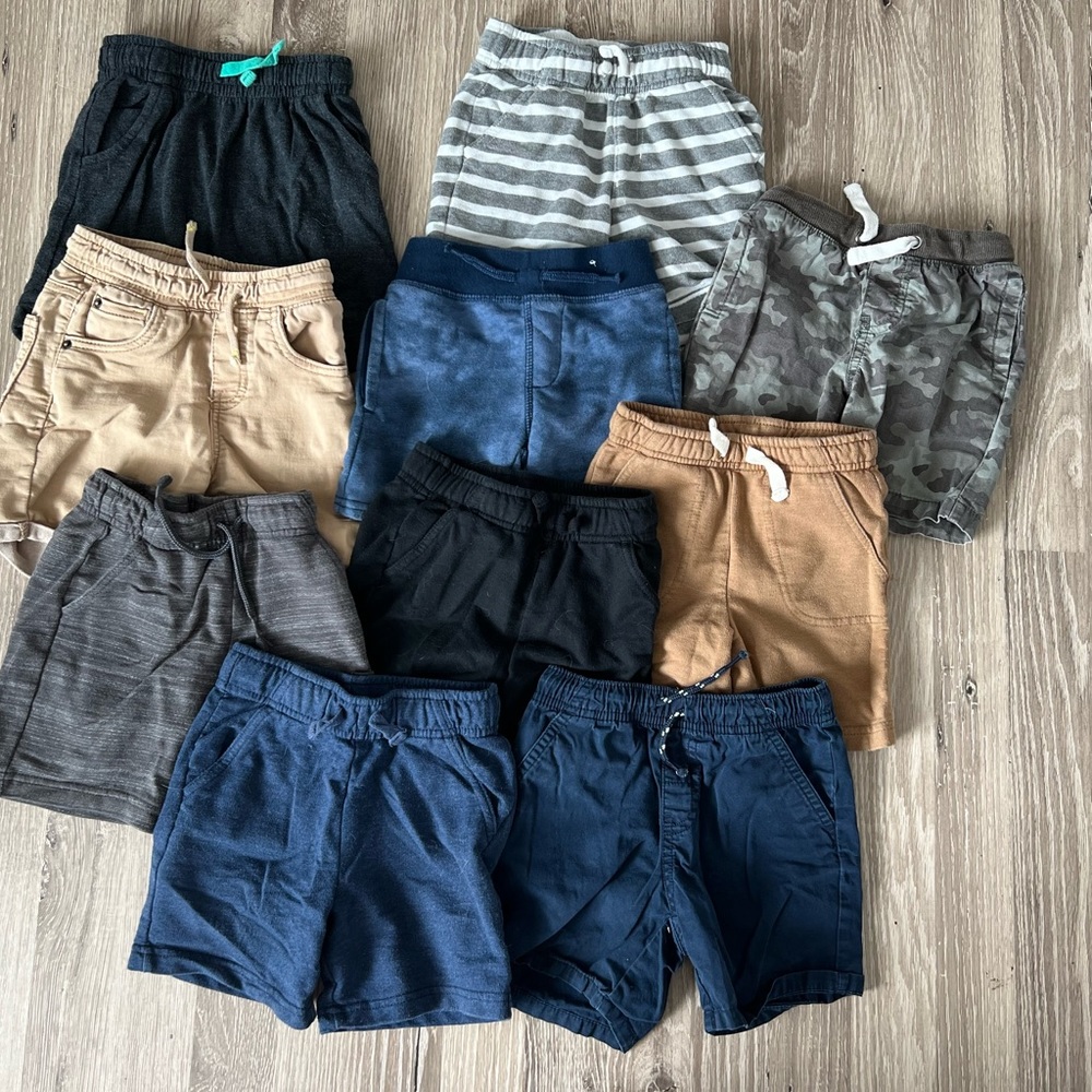 3T shorts lot